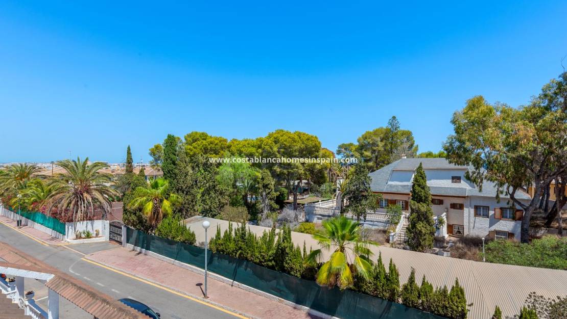 Resale - Semi - Detached Villa - Punta Prima