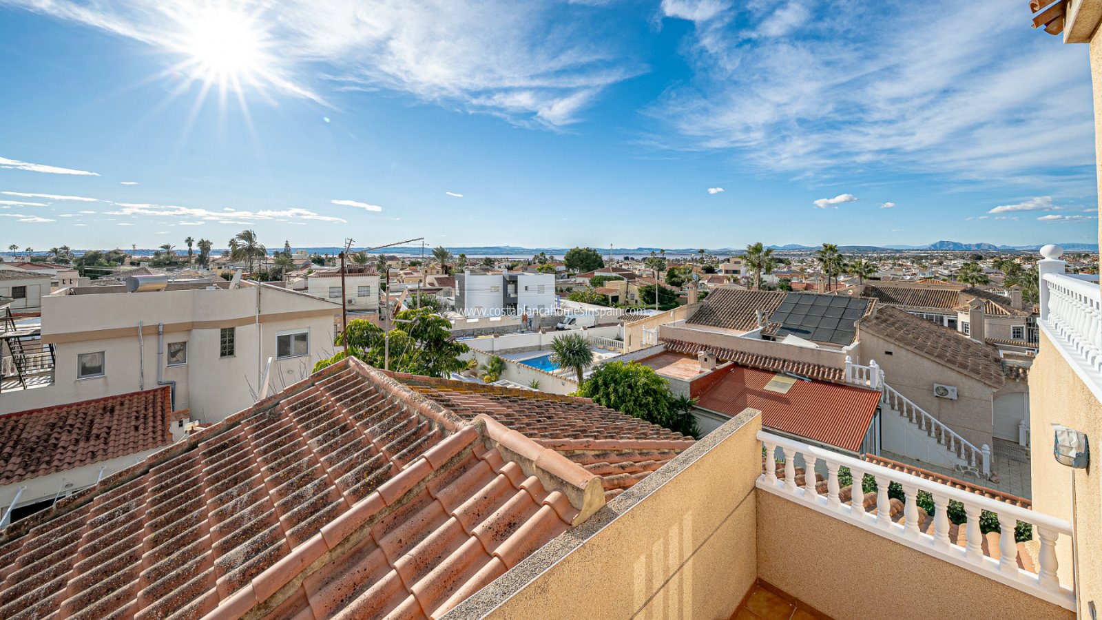 Resale - Semi - Detached Villa - Torrevieja - El Chaparral