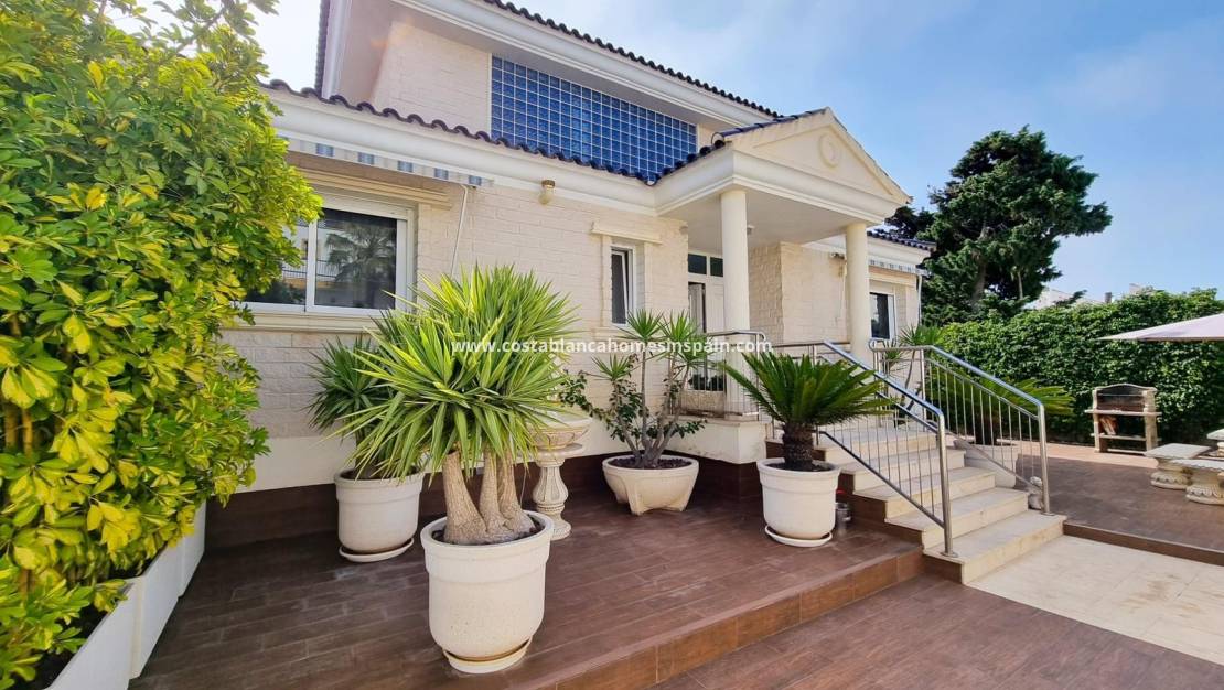 Resale - Semi - Detached Villa - Torrevieja - La Mata