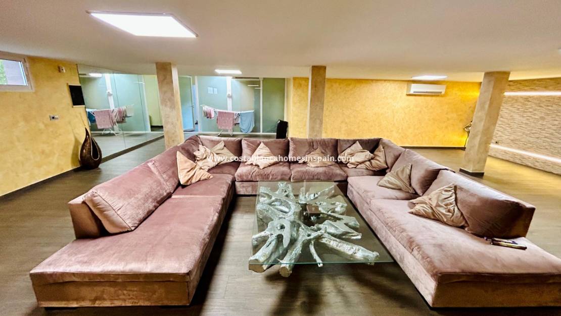 Resale - Semi - Detached Villa - Torrevieja - La Mata