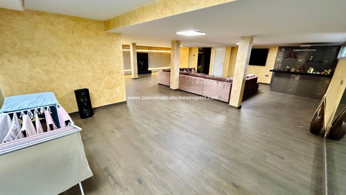 Resale - Semi - Detached Villa - Torrevieja - La Mata