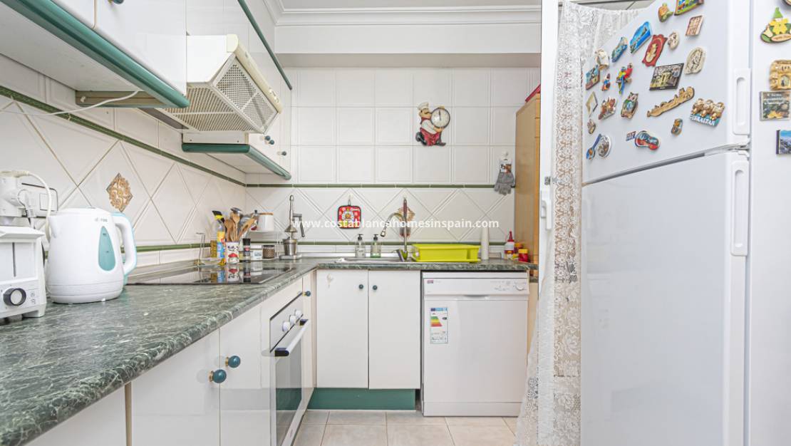 Resale - Semi - Detached Villa - Torrevieja - La Siesta