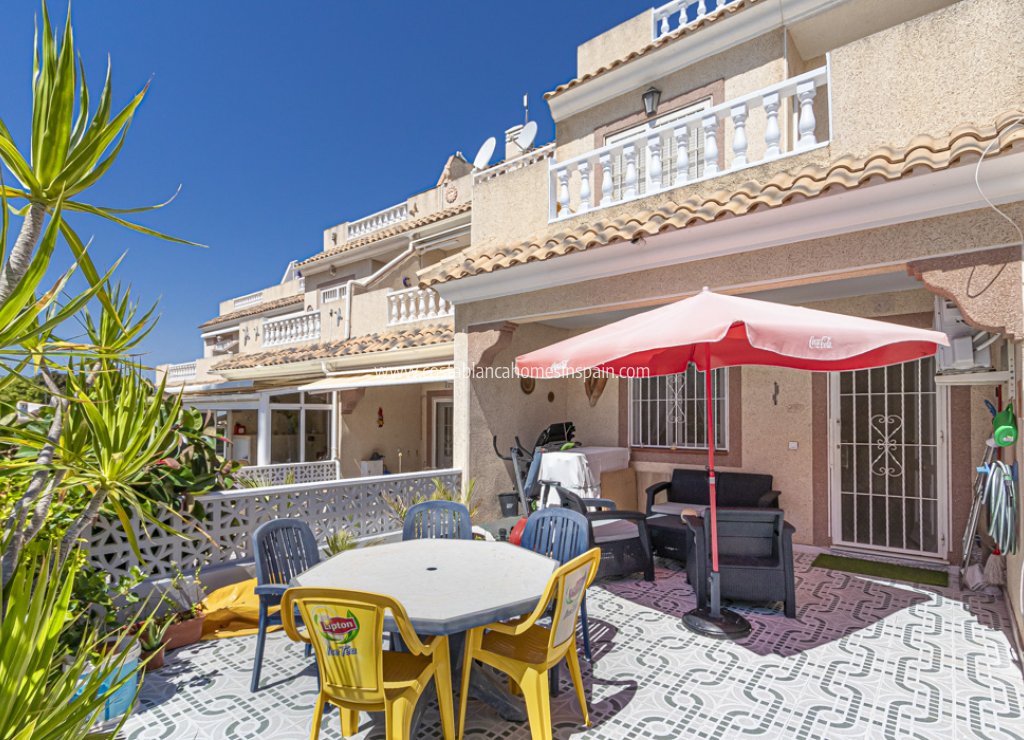 Resale - Semi - Detached Villa - Torrevieja - La Siesta