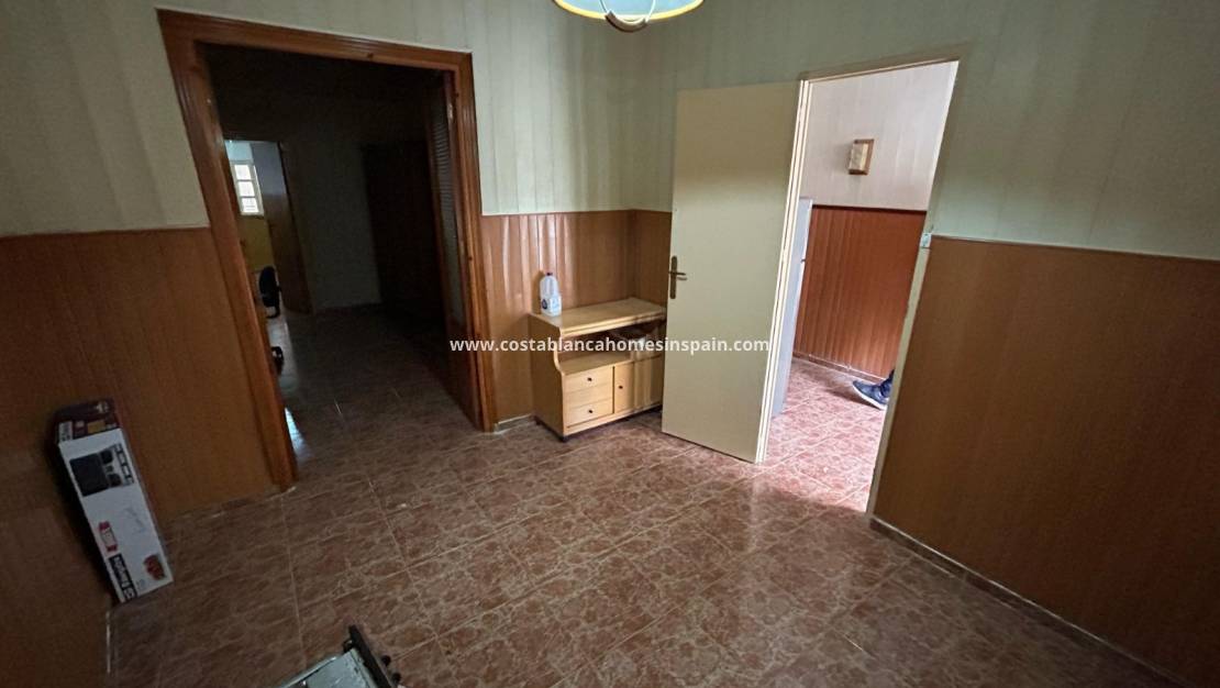 Resale - Semi - Detached Villa - Torrevieja - Torrevieja City Center