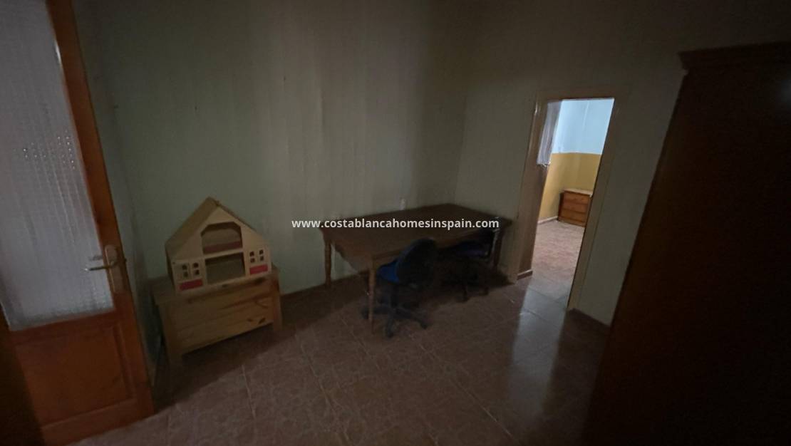 Resale - Semi - Detached Villa - Torrevieja - Torrevieja City Center