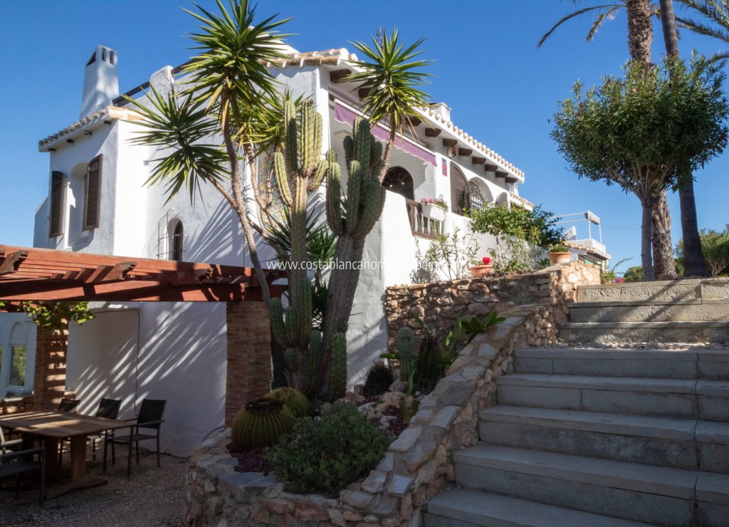 Resale - Semi - Detached Villa - Villamartin - Fortuna