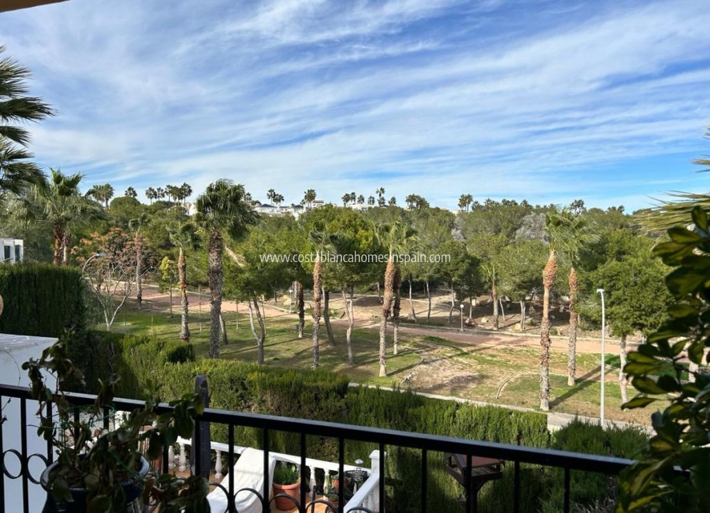 Resale - Semi - Detached Villa - Villamartin