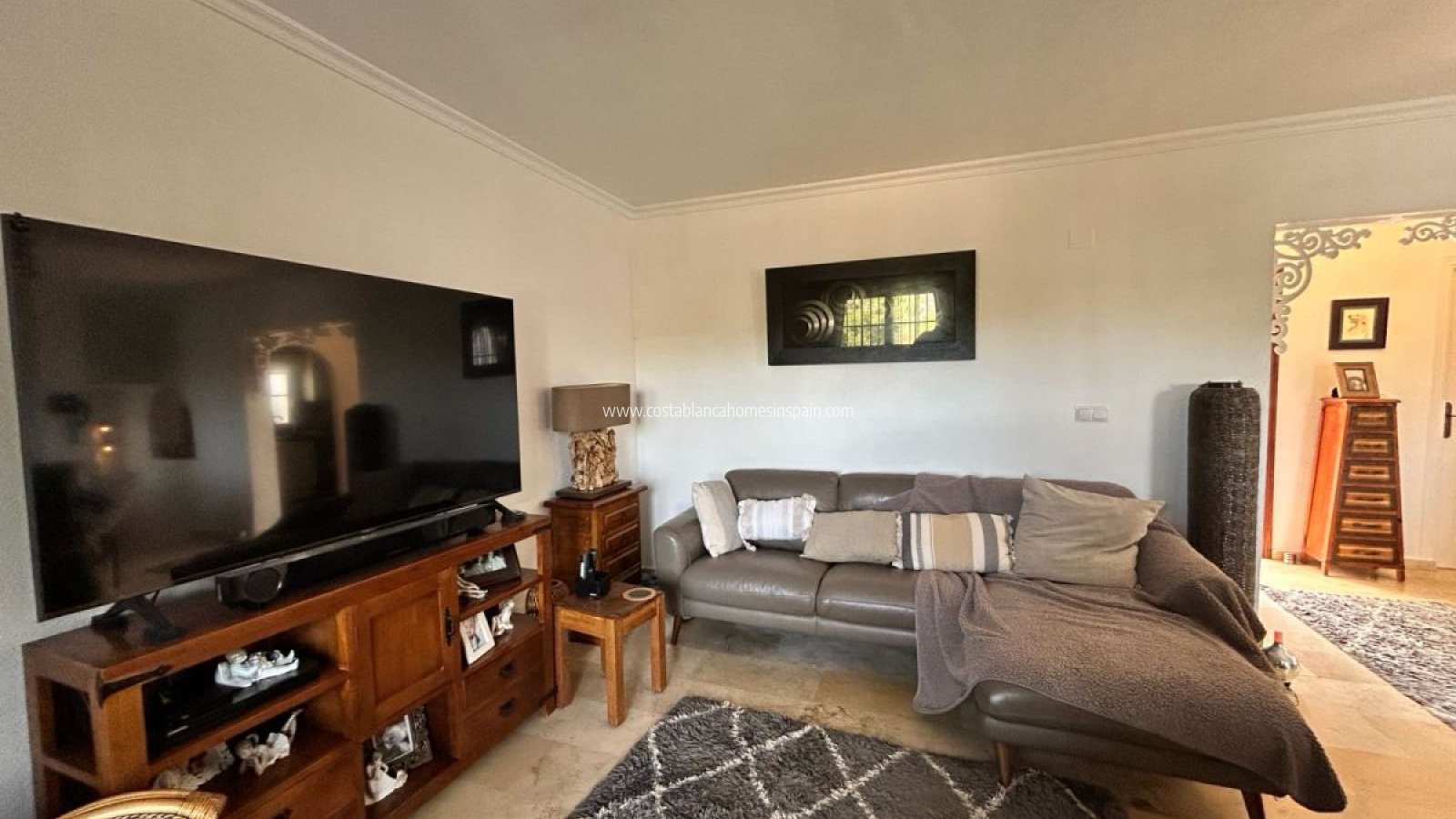 Resale - Semi - Detached Villa - Villamartin