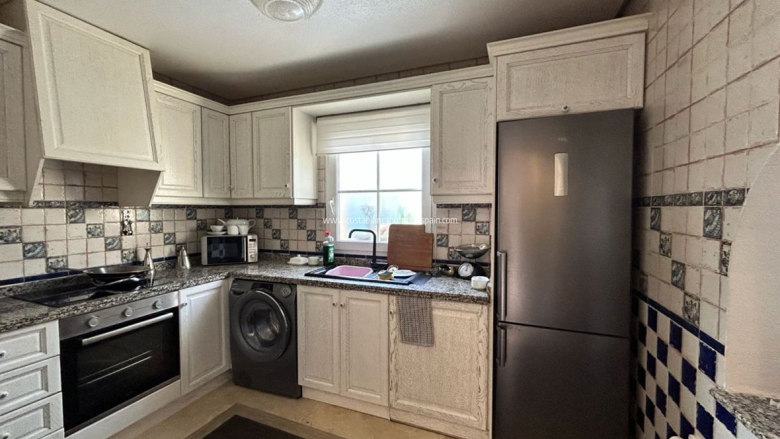 Resale - Semi - Detached Villa - Villamartin