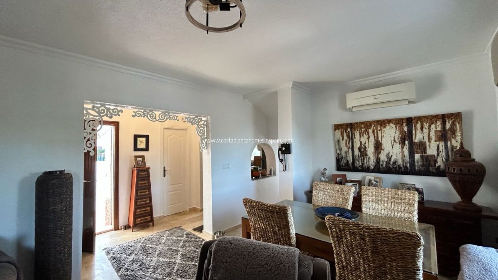 Resale - Semi - Detached Villa - Villamartin