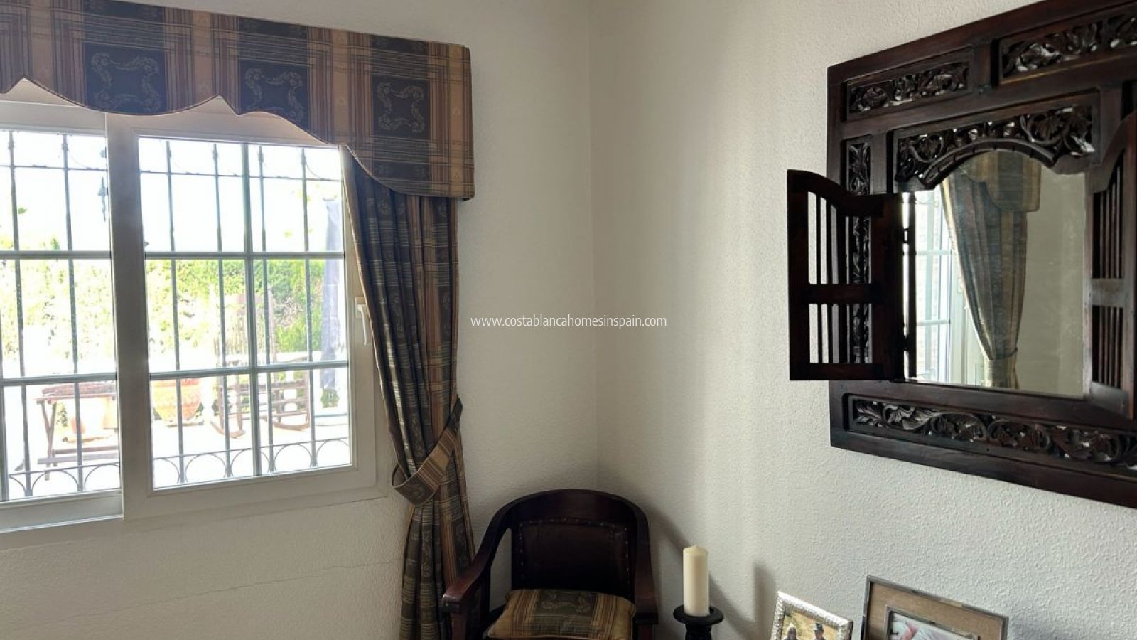 Resale - Semi - Detached Villa - Villamartin