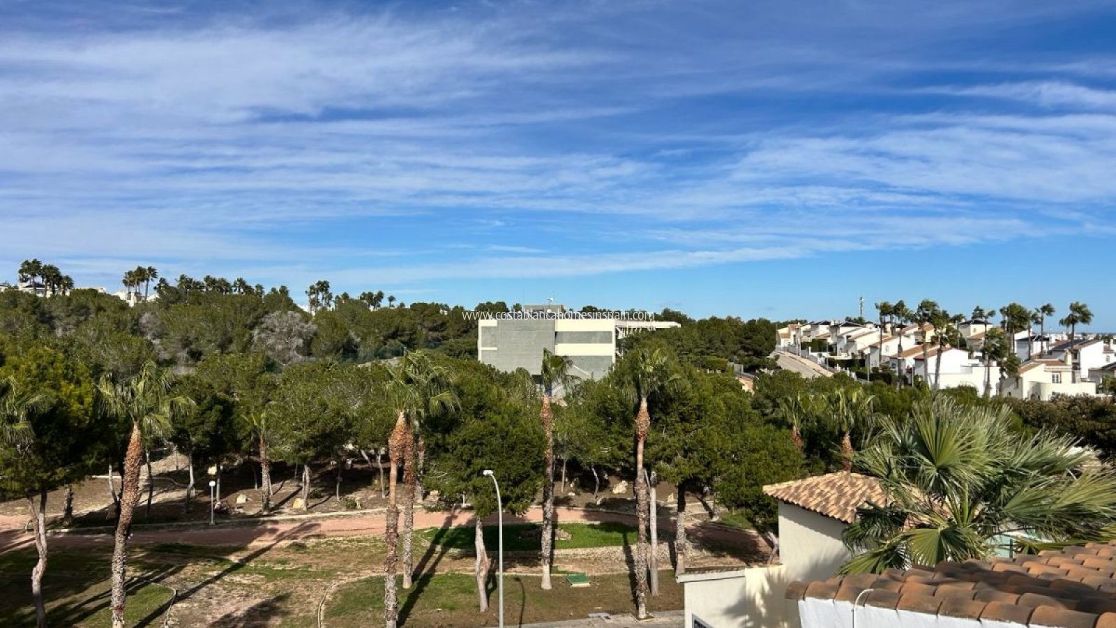 Resale - Semi - Detached Villa - Villamartin