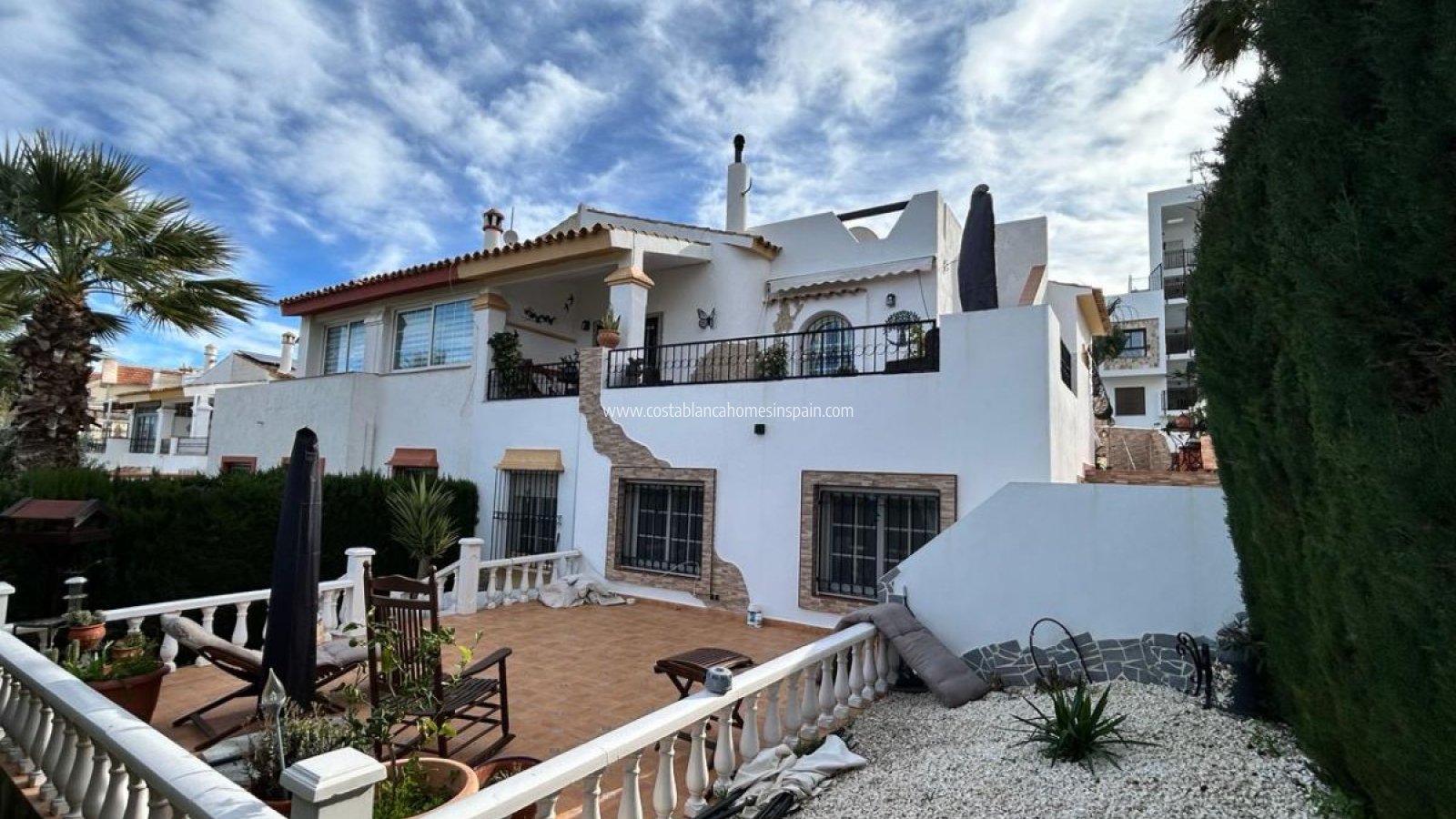 Resale - Semi - Detached Villa - Villamartin