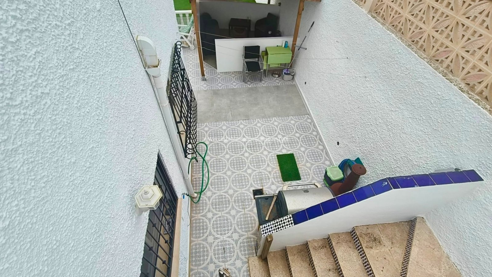 Resale - Semi - Detached Villa - Villamartin