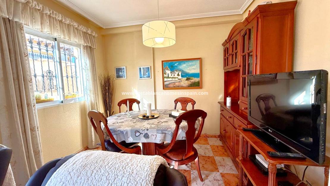 Resale - Semi - Detached Villa - Villamartin
