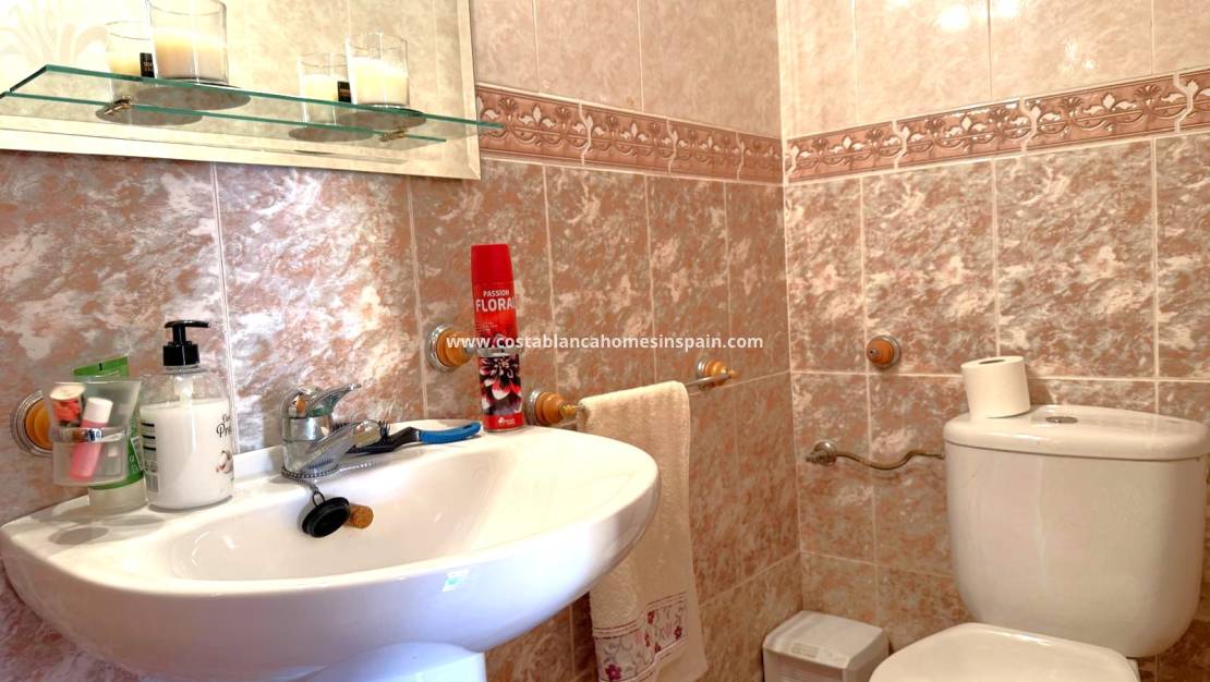 Resale - Semi - Detached Villa - Villamartin