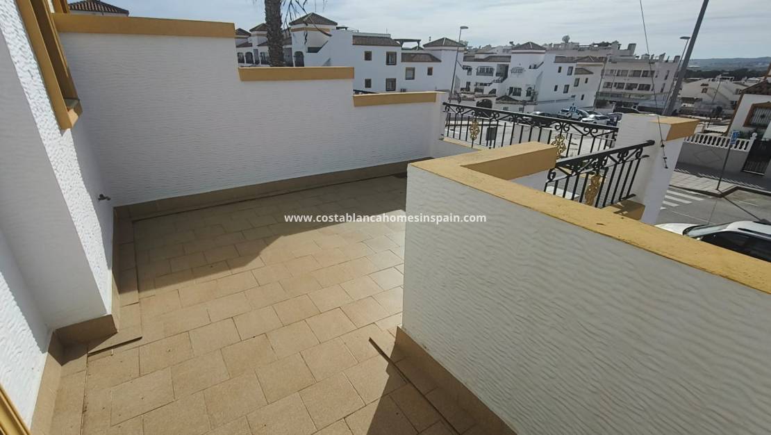 Resale - Semi - Detached Villa - Vistabella Golf