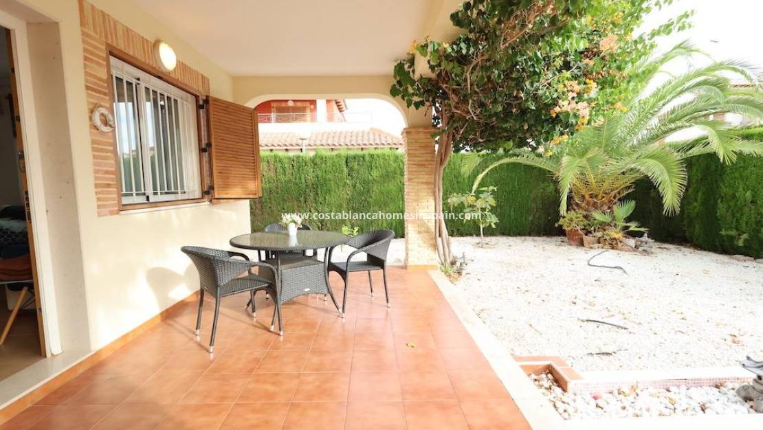 Resale - Terraced house - Orihuela Costa - Punta Prima