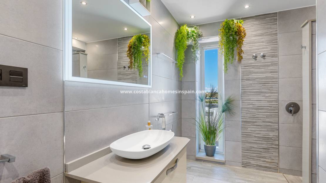 Resale -  - Torremendo