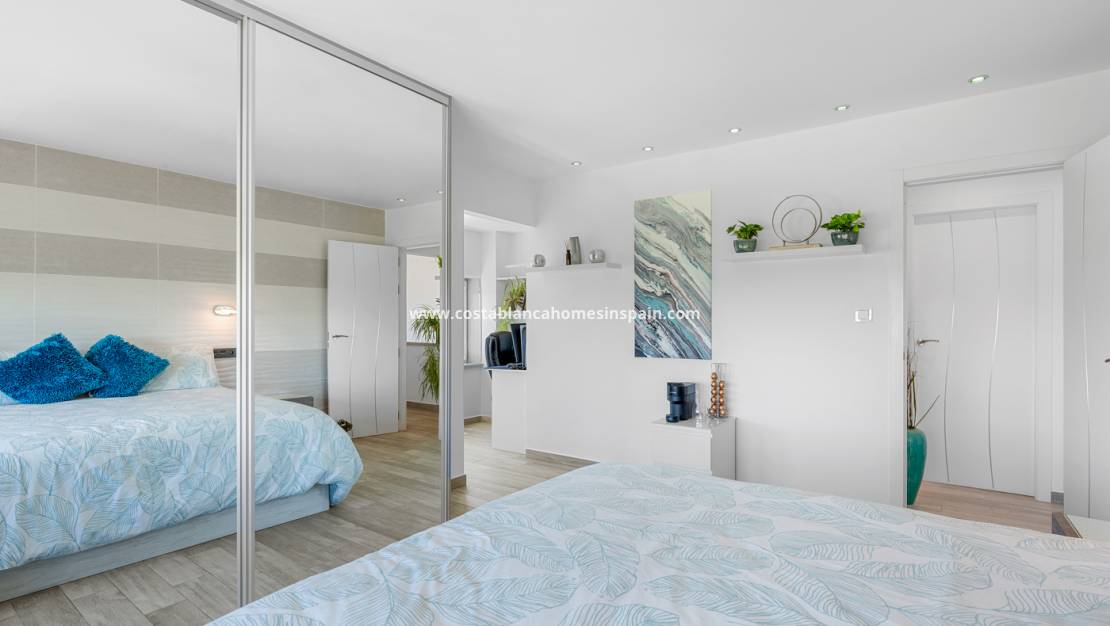 Resale -  - Torremendo