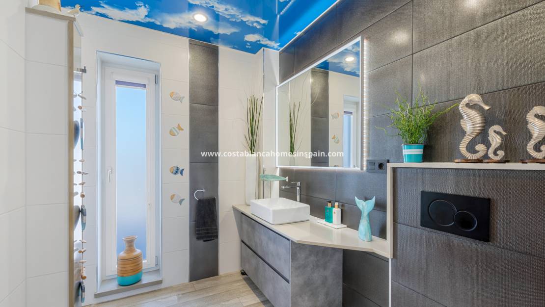 Resale -  - Torremendo