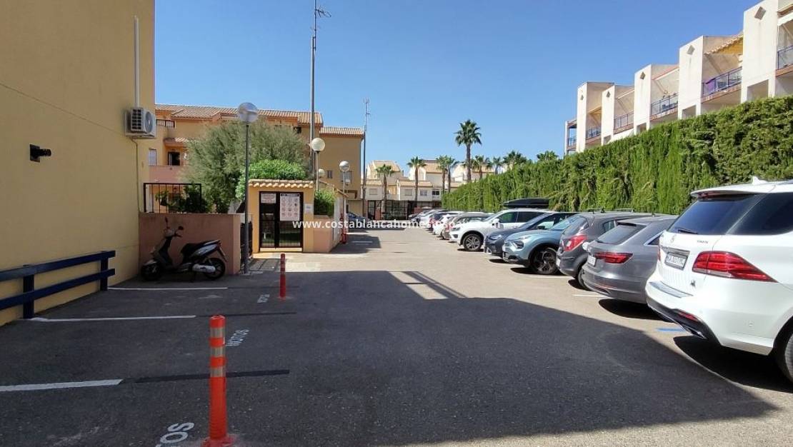Resale - Townhouse - Cabo Roig
