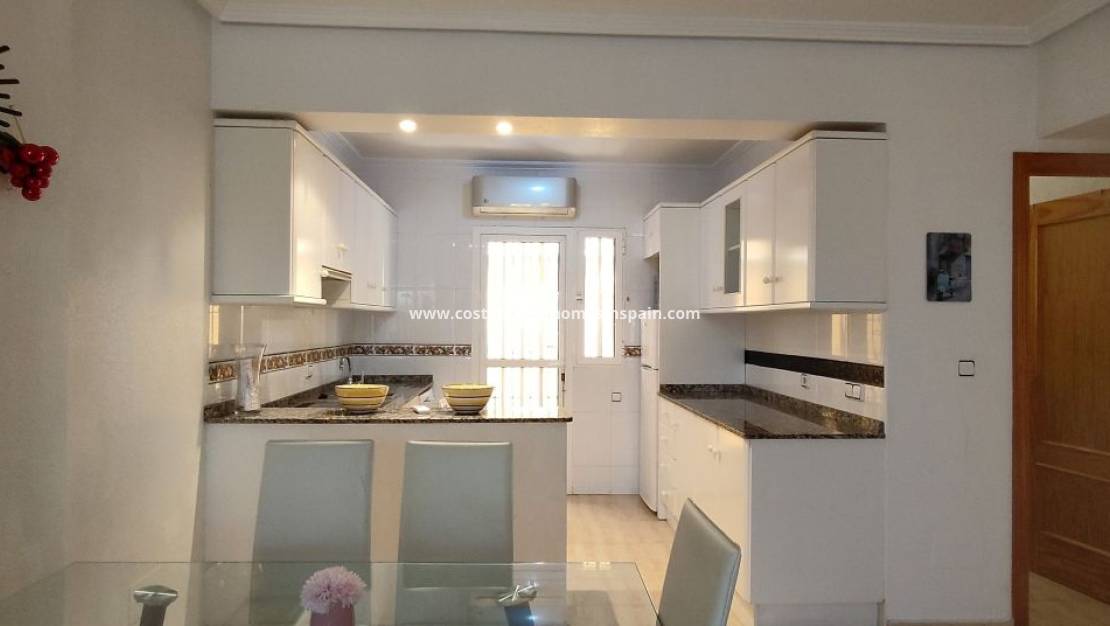 Resale - Townhouse - Cabo Roig