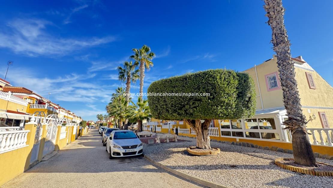 Resale - Townhouse - Cabo Roig