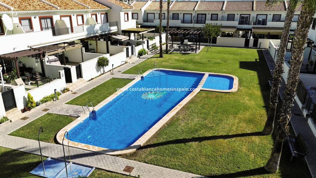 Resale - Townhouse - Ciudad Quesada