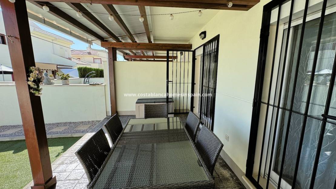 Resale - Townhouse - Ciudad Quesada