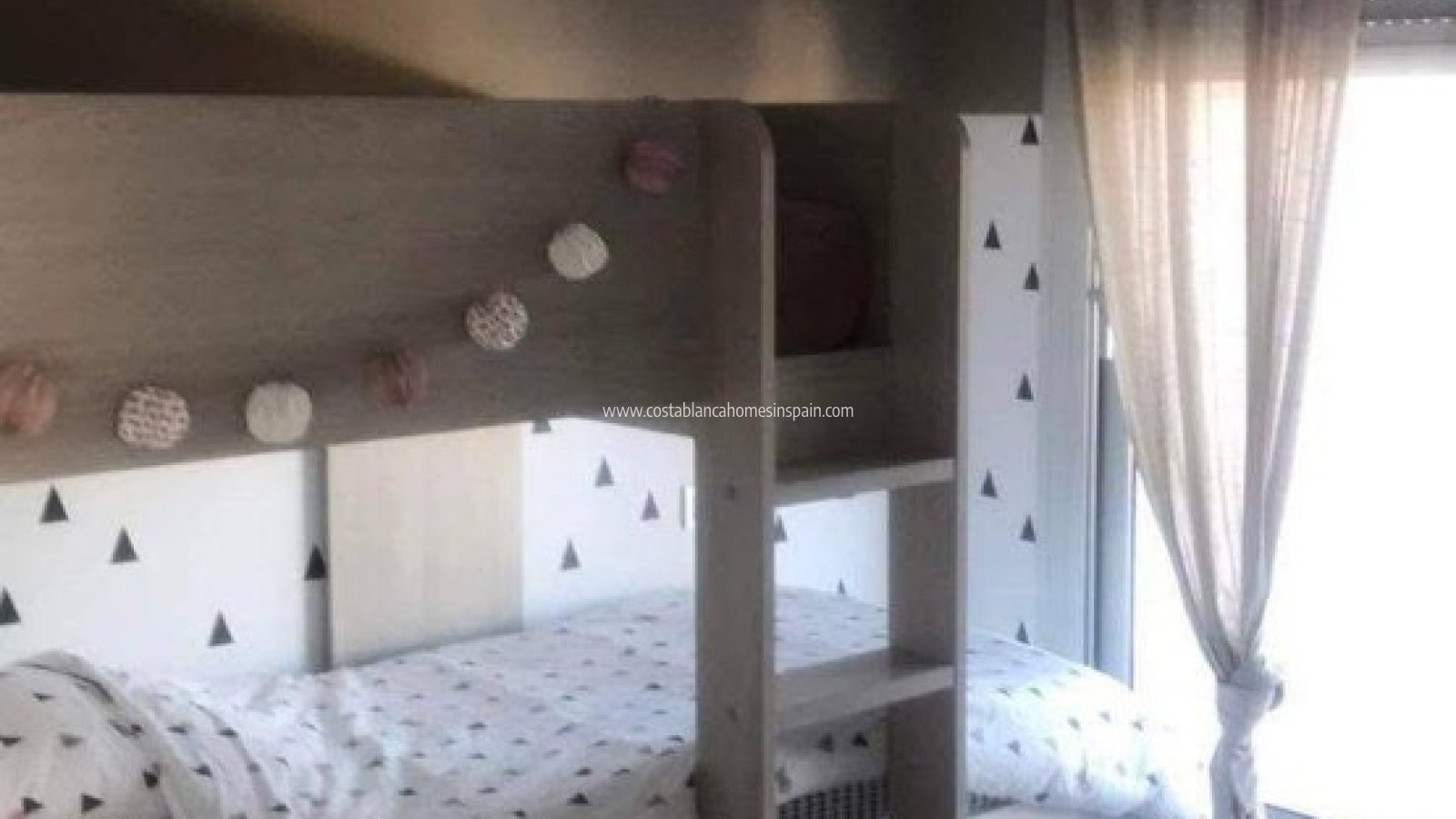 Resale - Townhouse - Daya Vieja