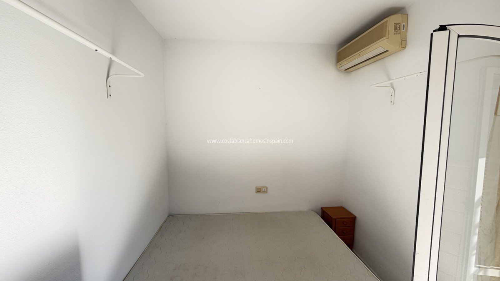 Resale - Townhouse - La Florida