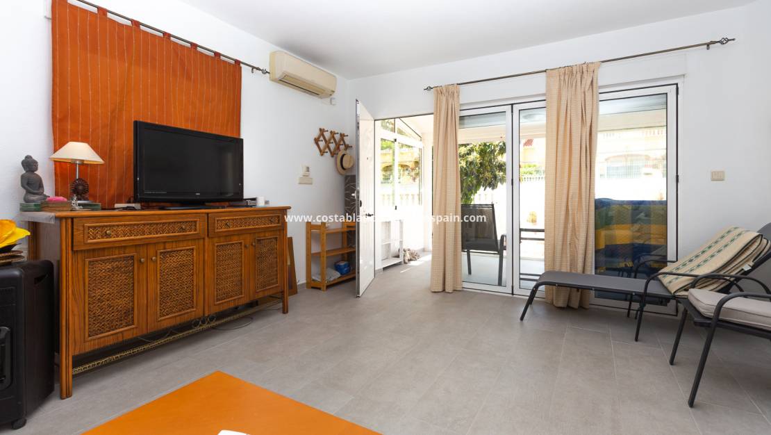 Resale - Townhouse - La Zenia