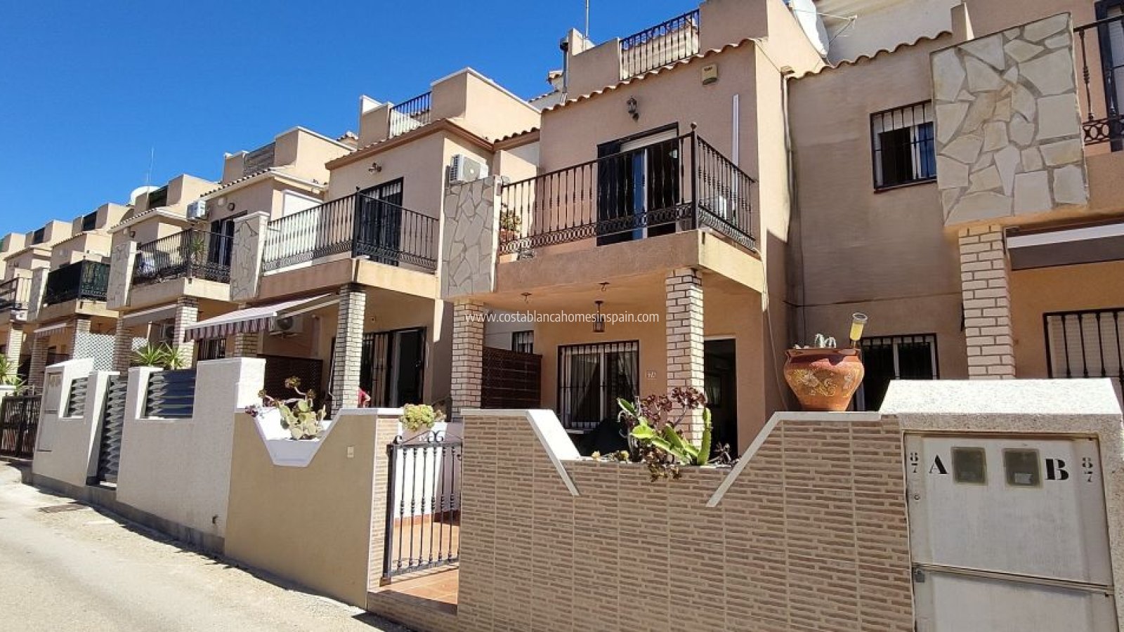 Resale - Townhouse - Los Altos
