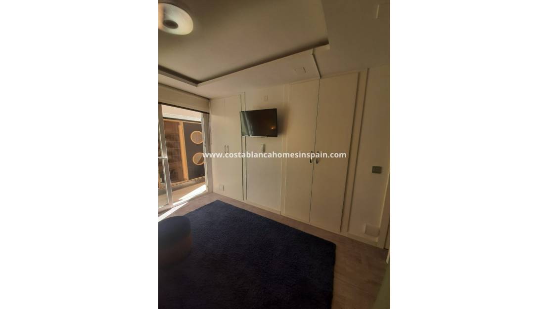 Resale - Townhouse - Los Altos