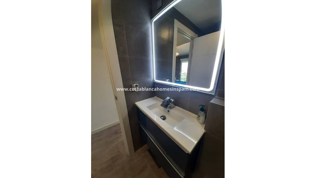 Resale - Townhouse - Los Altos