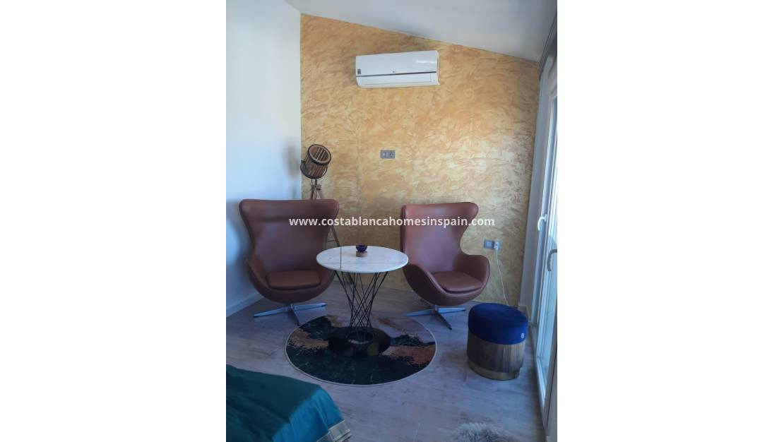 Resale - Townhouse - Los Altos