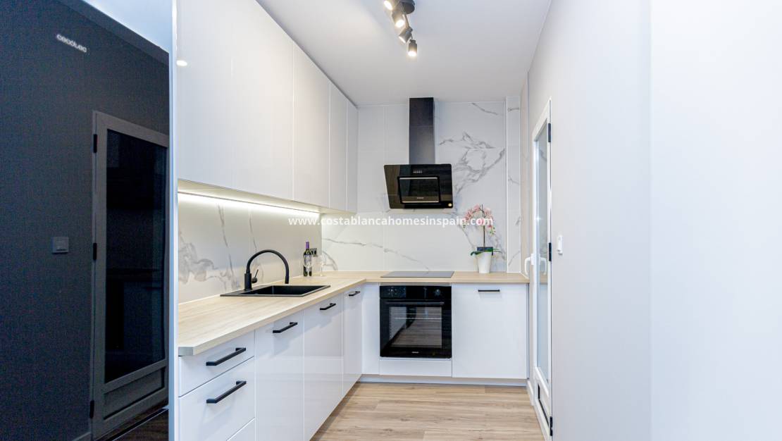 Resale - Townhouse - Los Altos