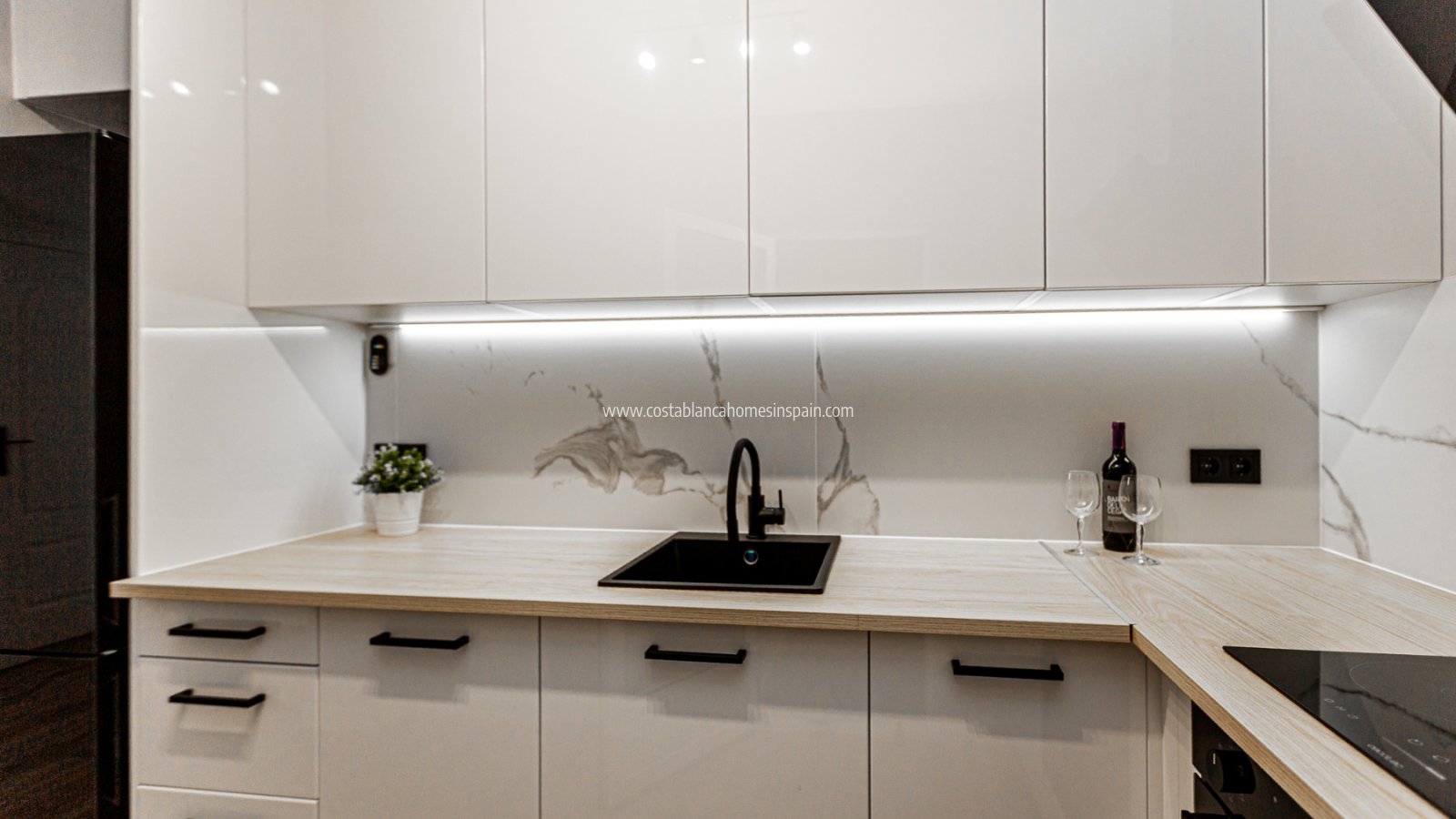 Resale - Townhouse - Los Altos