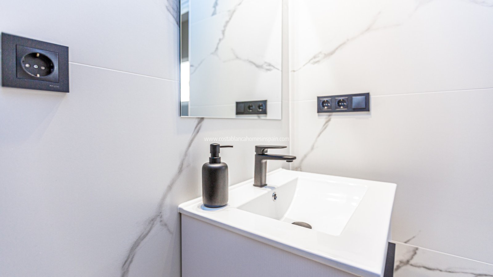 Resale - Townhouse - Los Altos