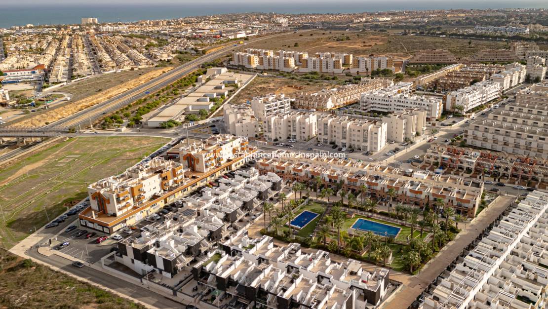 Resale - Townhouse - Los Dolses