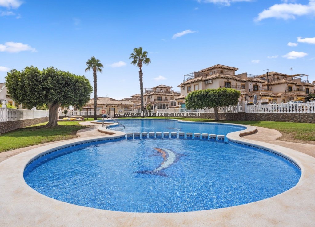 Resale - Townhouse - Orihuela Costa - La Regia