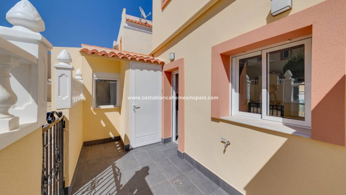 Resale - Townhouse - Orihuela Costa - La Zenia