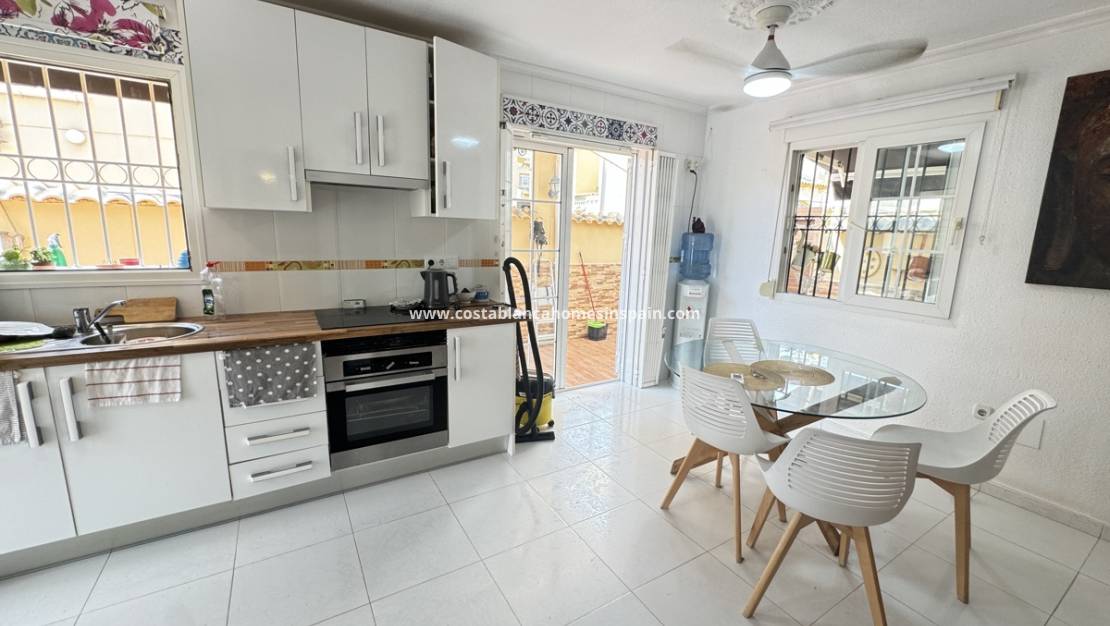 Resale - Townhouse - PLAYA FLAMENCA - Orihuela Costa