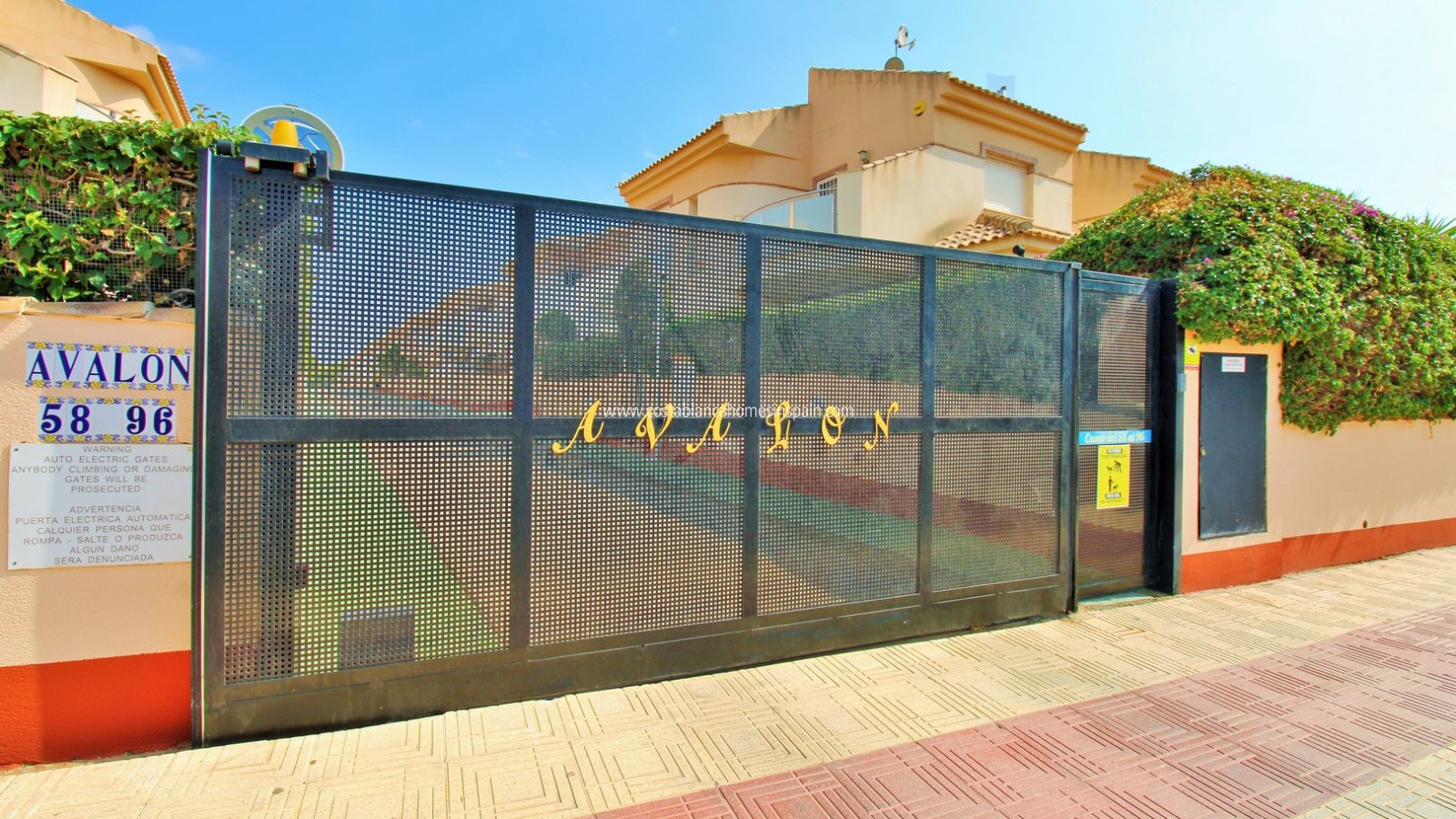 Resale - Townhouse - Playa Flamenca