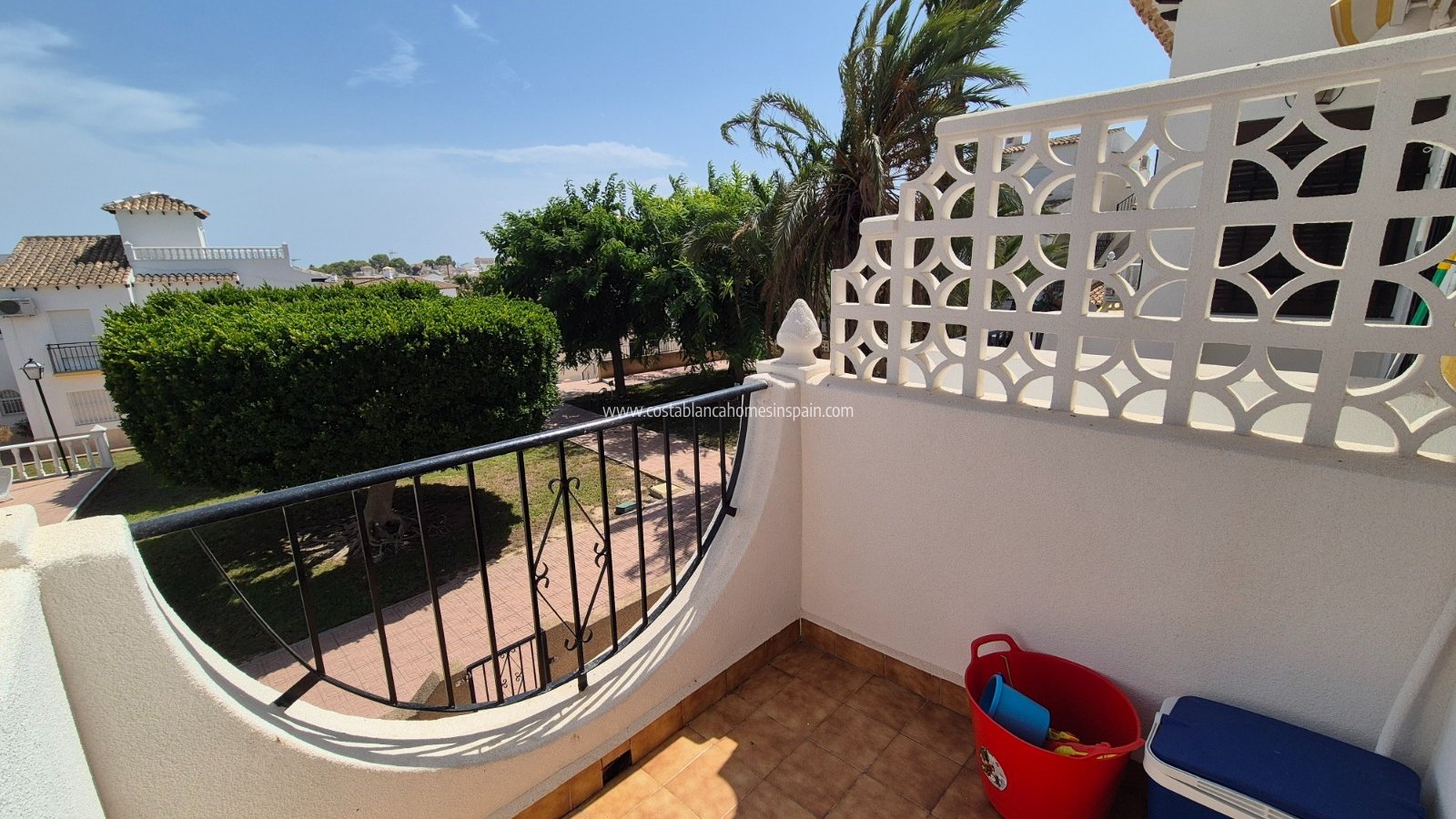 Resale - Townhouse - San Miguel de Salinas - Bellavista