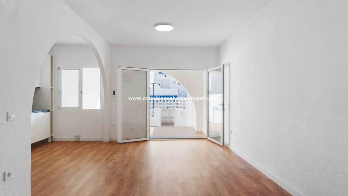 Resale - Townhouse - San Miguel de Salinas - BLUE LAGOON