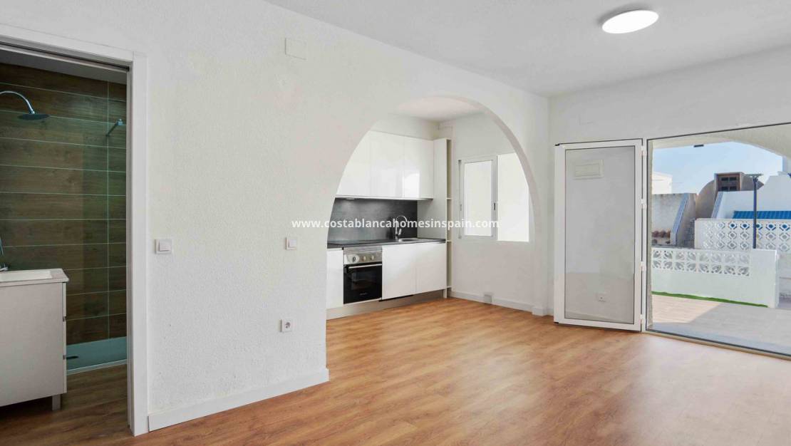 Resale - Townhouse - San Miguel de Salinas - BLUE LAGOON