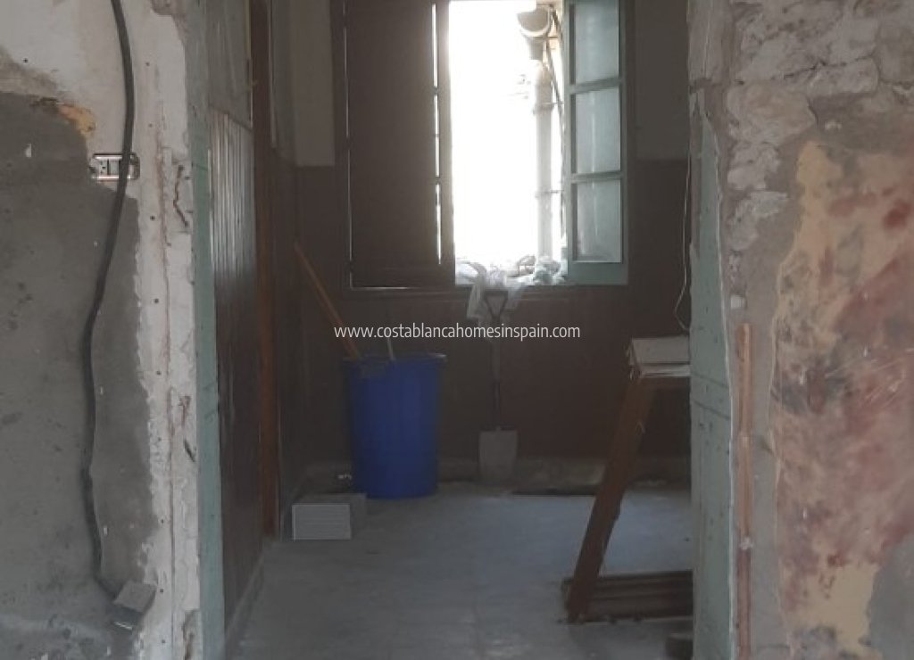Resale - Townhouse - San Miguel de Salinas - CENTRO
