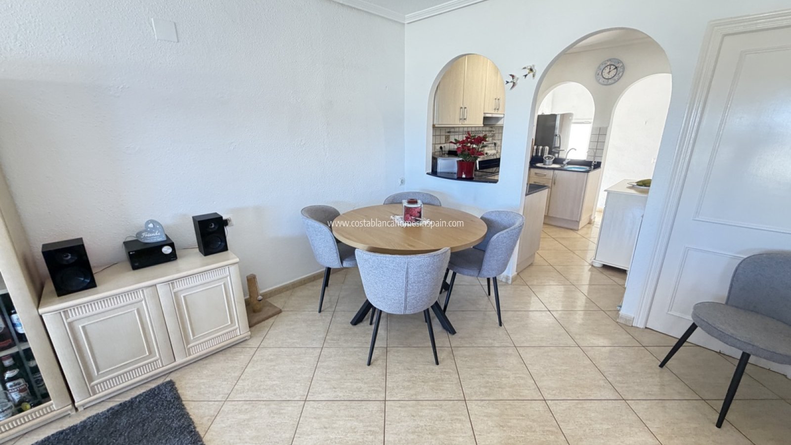 Resale - Townhouse - San Miguel de Salinas